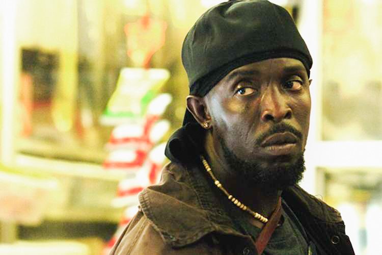 Ameriški mediji poročajo o smrti 54-letnega ameriškega igralca Michaela K. Williamsa. Policija je v njegovem stanovanju našla tudi pripomočke za drogiranje. Vzrok smrti patologi sicer še ugotavljajo.