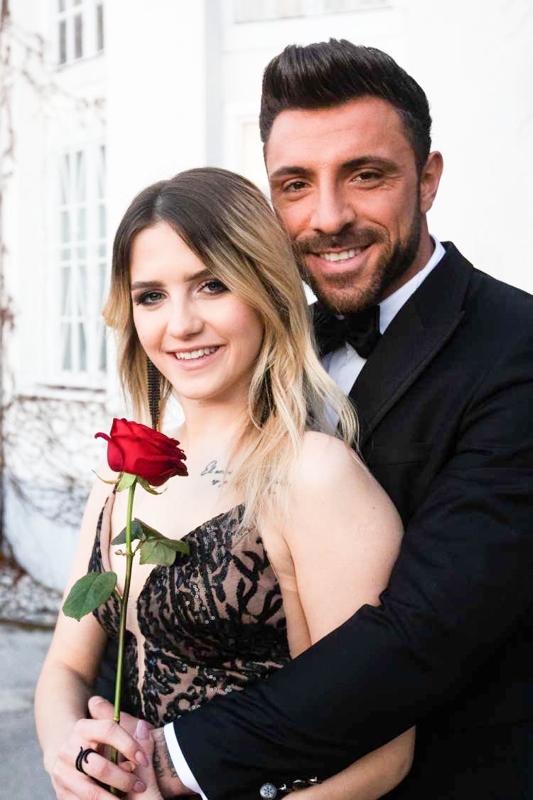 Simpatična Anja Širovnik, ki je bila v pretekli sezoni Sanjskega moškega tudi Gregorjeva končna izbranka, je zapustila Slovenijo.