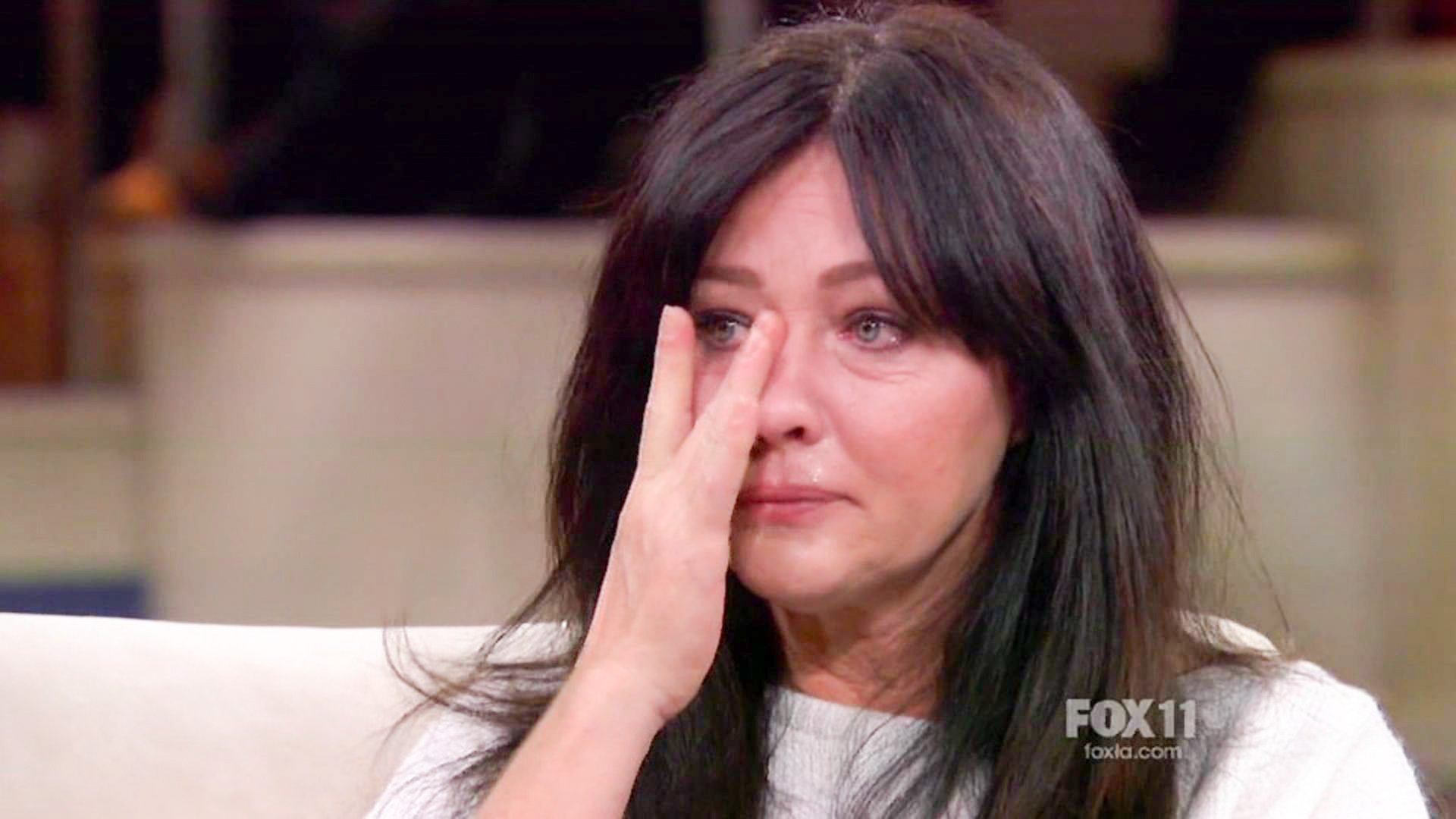Igralka Shannen Doherty, najbolj znana po vlogi Brende v seriji Beverly Hills 90210, se z rakom dojke bori od leta 2015. Bolezen je zdaj v zadnjem stadiju.