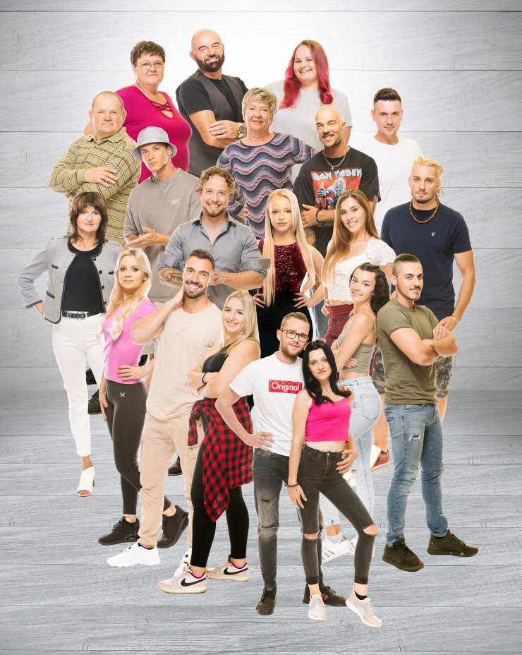 Kmetija je zopet dokazala, da je kraljica med zabavnimi televizijskimi vsebinami, saj je bila pretekli teden vse delavnike najbolj gledana vsebina dneva.S povprečnim ratingom 7,9 odstotkov je od ponedeljka do petka zasedla prvo mesto gledanosti med televizijskimi vsebinami slovenskih televizij.