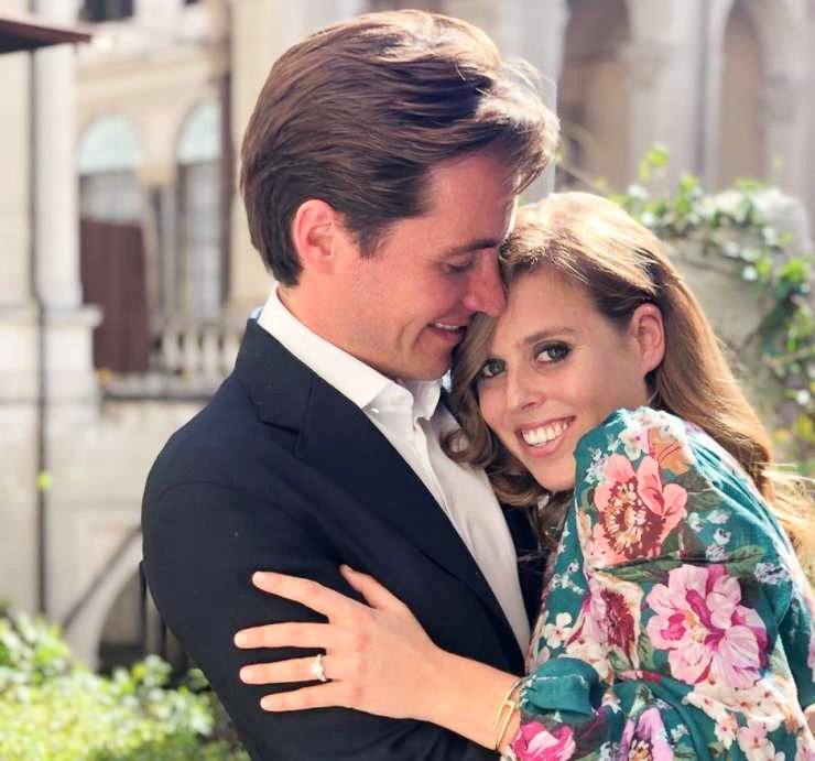 Včeraj so v Londonu ujeli visoko nosečo princeso Beatrice, ki to jesen pričakuje rojstvo svojega prvega otroka. Edoardo Mapelli Mozzini ima sicer iz prejšnjega zakona že sina.