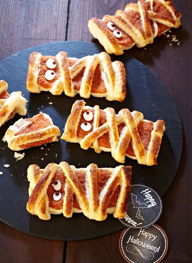 Recept - Hrustljave mumije za noč čarovnic - sestavine in priprava.