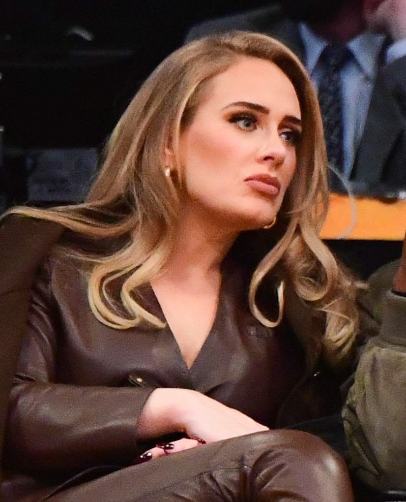 Domislica ni požela salv smeha; Adele naj bi ji vrnila »milo za drago«, a slabega okusa izmenjava med britanskima pevkama ni pustila. Vendar pa britanski mediji pišejo, da ne gre zanikati, da je šlo za »nerodno situacijo«, saj da gre za oddajo, namenjeno zabavi celotne družine, torej tudi otrok.