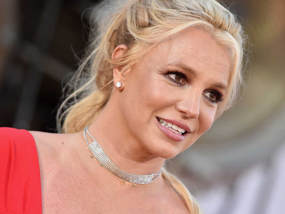 Britney Spears je oboževalce na družbenem omrežju sprva razveselila z objavo, da razmišlja o tem, da bi imela še enega otroka, ter da se sprašuje, če bi jo tokrat razveselilo rojstvo deklice.