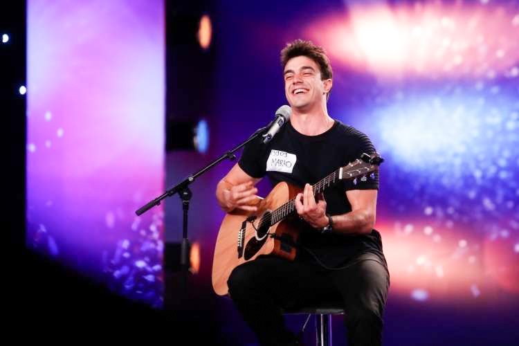 V drugi polfinalni oddaji šova Slovenija ima talent - kot prva je na oder stopila pevska skupina Ain't Harmony, sledila ji je mojstrica obroča Maša Ferme, kot tretja pa je nastopila Lara Žgajnar, ki je zaradi bolezni nastopila namesto plesne skupine MisFits. 