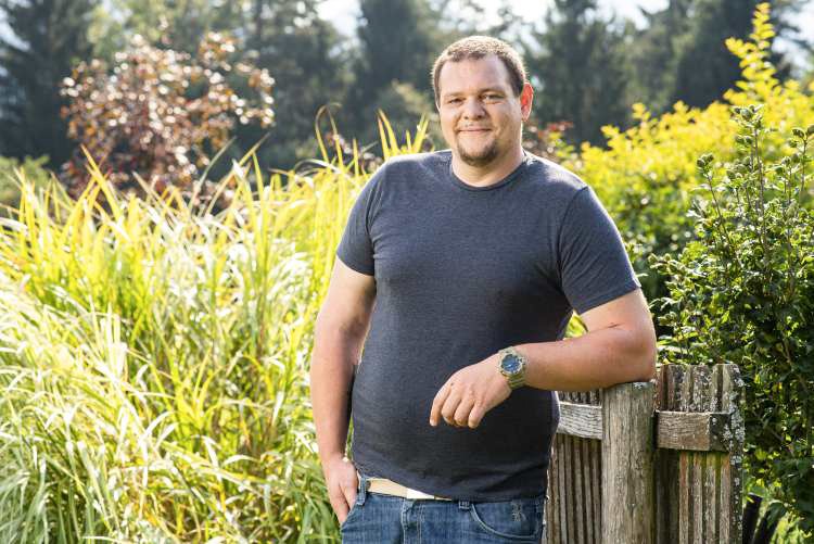 Matej Kržič - Ta prva ljubezen je bila zavajajoča in zame zelo pogubna, tekom petletnega razmerja sem postal tako čustveno zavrt, da tudi kasneje nisem več hotel pokazati svojih čustev, kar je tudi razlog, da nisem nikoli mogel najti prave ljubezni.