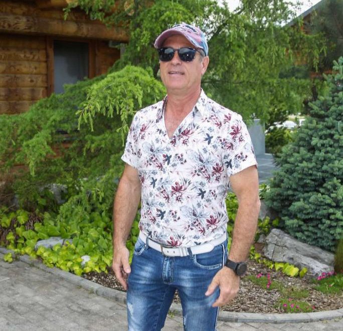 Po uspehih njihove zadnje pesmi, so Vili Resnik in Erosi ponovno skupaj! Moja dolina je tako nadaljevanje velike uspešnice Moja generacija, ki je že v enem samem letu tako rekoč ponarodela in postala zimzelena.