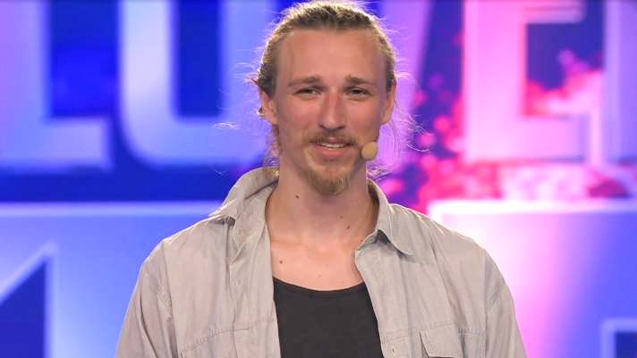 Žigan Krajnčan - Slovenija ima talent - Oma Desala - Za Žigana lahko sicer že pred pričetkom današnjega polfinalnega večera glasujete z zaporedno številko 5.