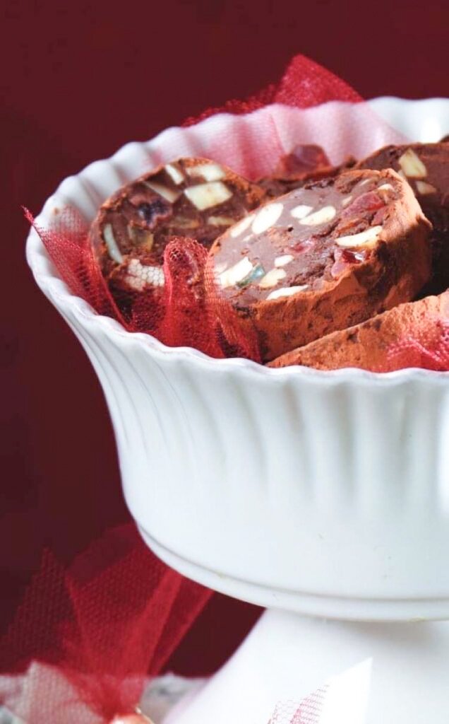 Priprava in Sestavine za 16 piškotov - Recept: Božični piškoti brez peke.