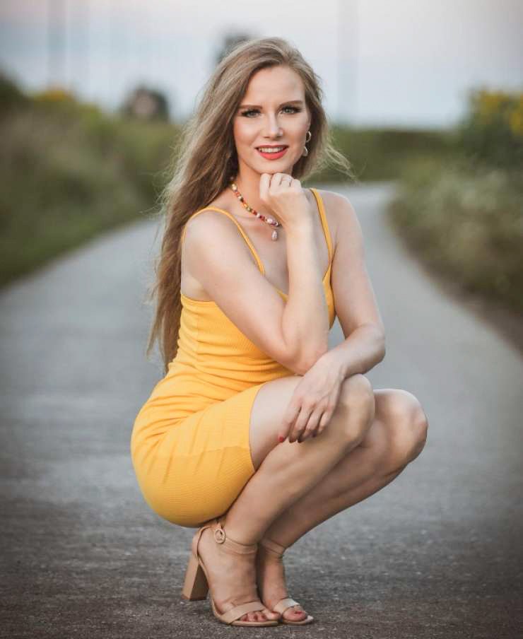 Ana Vurcer, članica zasedbe Učiteljice, je med dekleti edina, ki je tudi zares učiteljica. Svetlolasa Ptujčanka je dolga leta poučevala na eni od ljubljanskih osnovnih šol. Ko je nastopov postalo preveč in se je zaradi ljubezni preselila v Beograd, pa se je posvetila izključno glasbi.