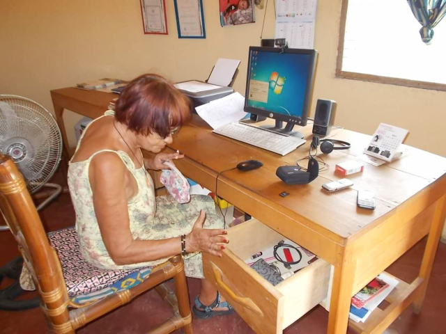Lado-Bizovicar-mama-Barbara-Bizovicar-dokumentarni-film-Doma-v-Afriki-4